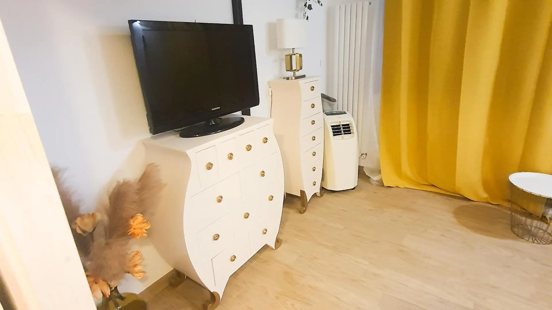 Studio- Nice Mont Boron, Piscine Sur La Residence France